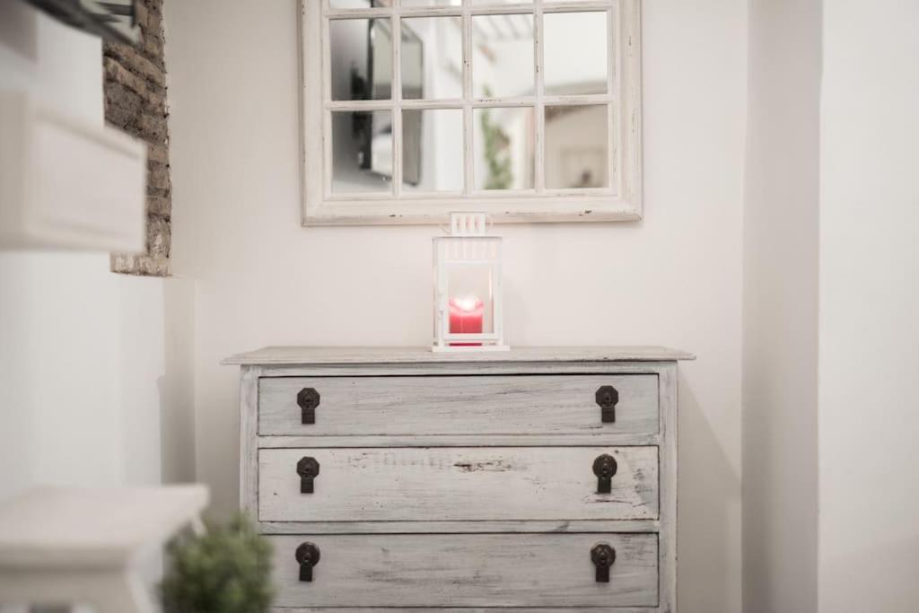 Shabby Apartment @Trastevere Rome Bagian luar foto
