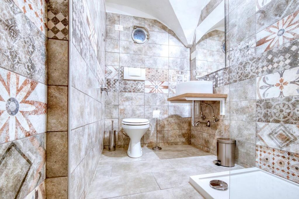 Shabby Apartment @Trastevere Rome Bagian luar foto